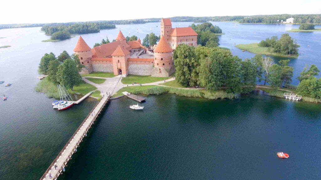 solo female travel Lithuania